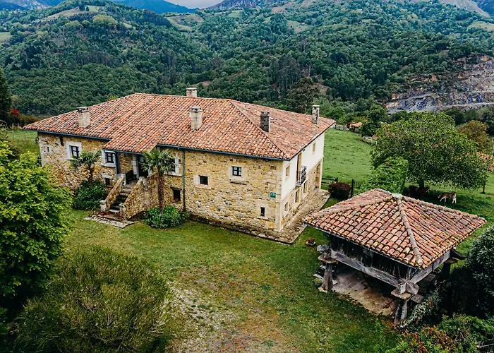 La Rectoral Guest House Beloncio photo