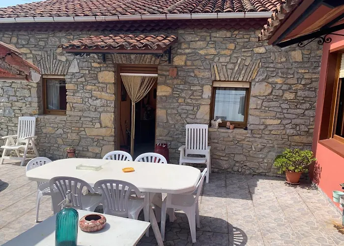 Casa Rural La Sosiega Con Jardin Privado Guest House Bernueces photo
