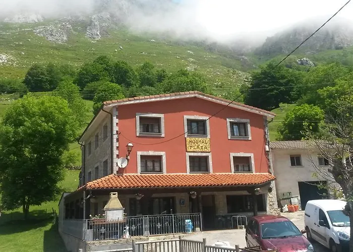Hostal La Plaza Tielve photo