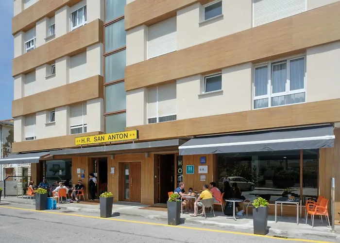 Hotel Restaurante San Anton Tapia De Casariego photo