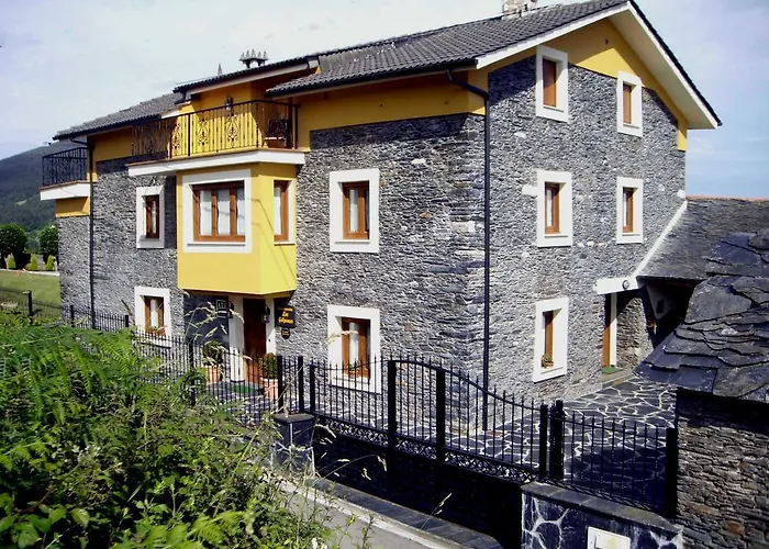 Apartamentos Rurales Los Galpones Coana photo