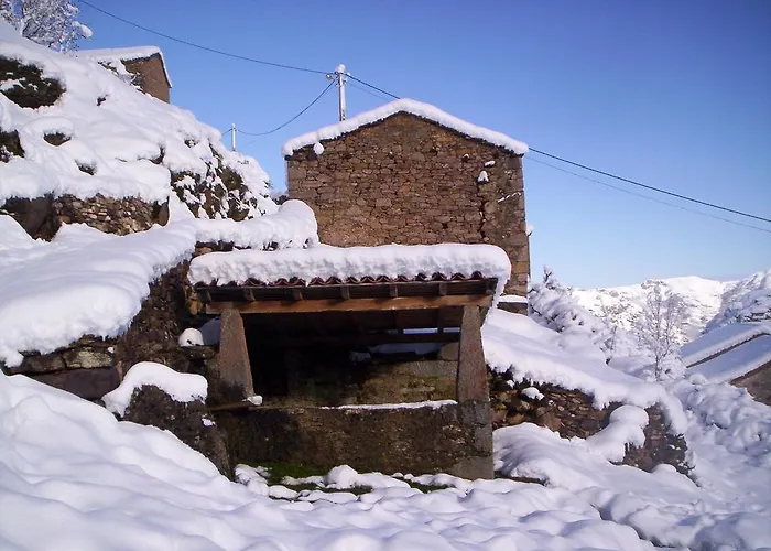 Apartamentos Rurales El Bedular Genestoso photo
